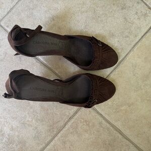 Elegant Brown Heeled Shoes for a Sophisticated Look